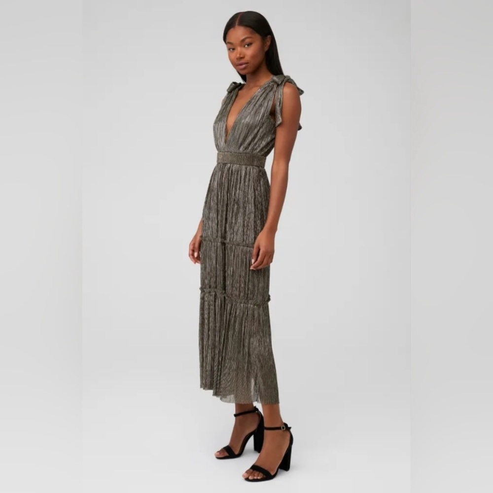 Purchased from @cashhorn and never worn!